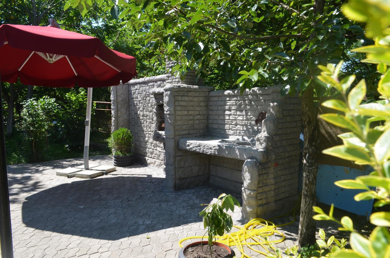 Hotel Near The Sea Kobuleti ภายนอก รูปภาพ