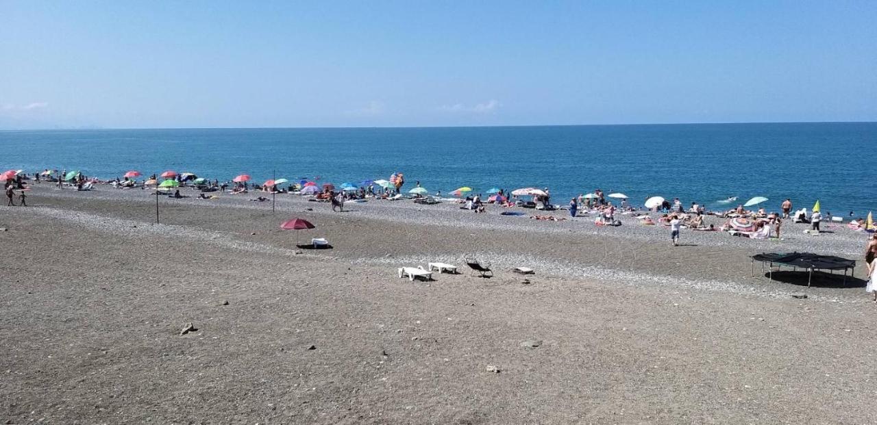 Hotel Near The Sea Kobuleti ภายนอก รูปภาพ